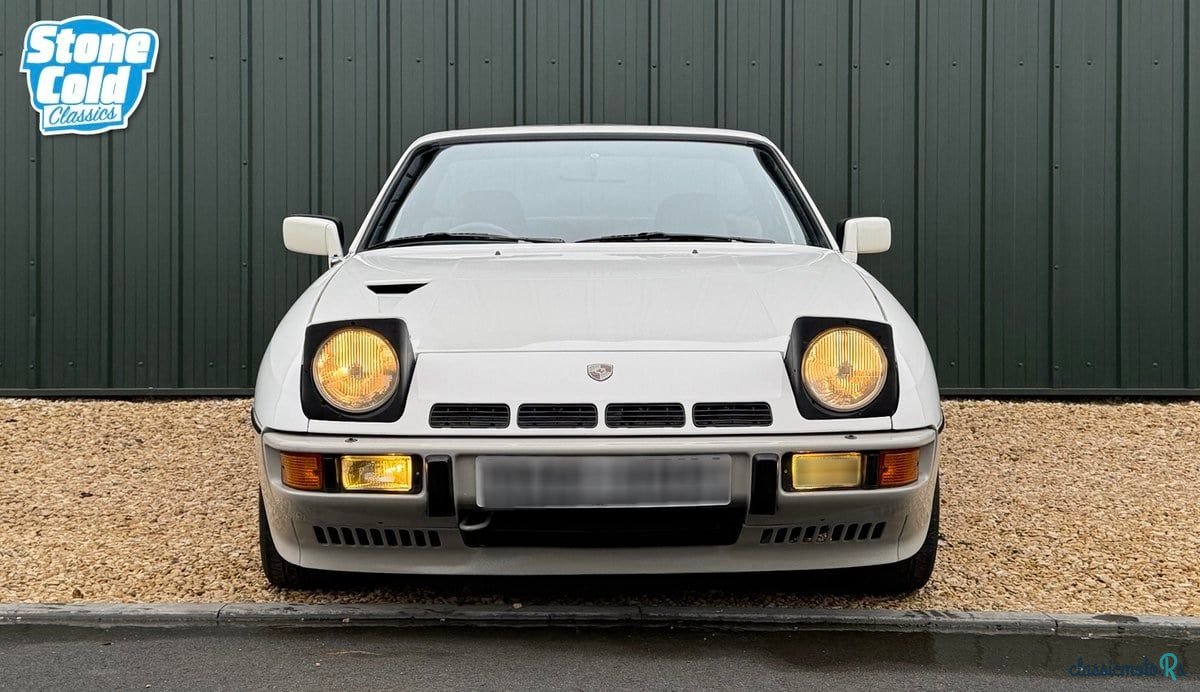 1982' Porsche 924 photo #6