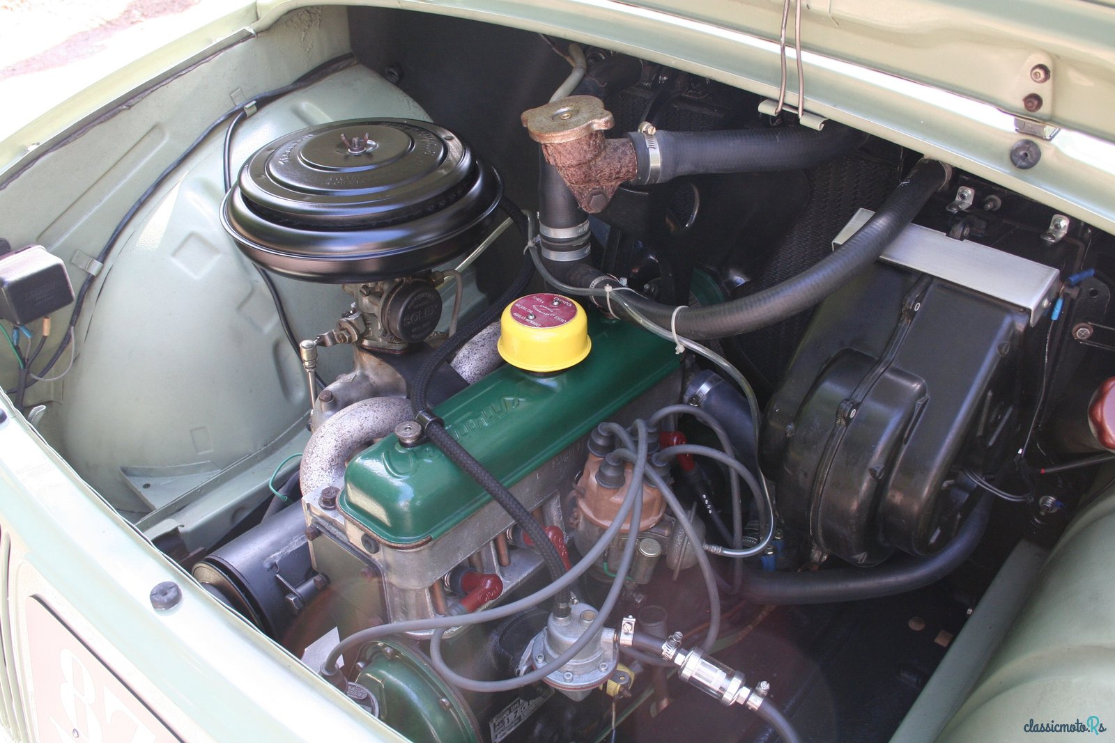 1957' Renault 5 photo #5