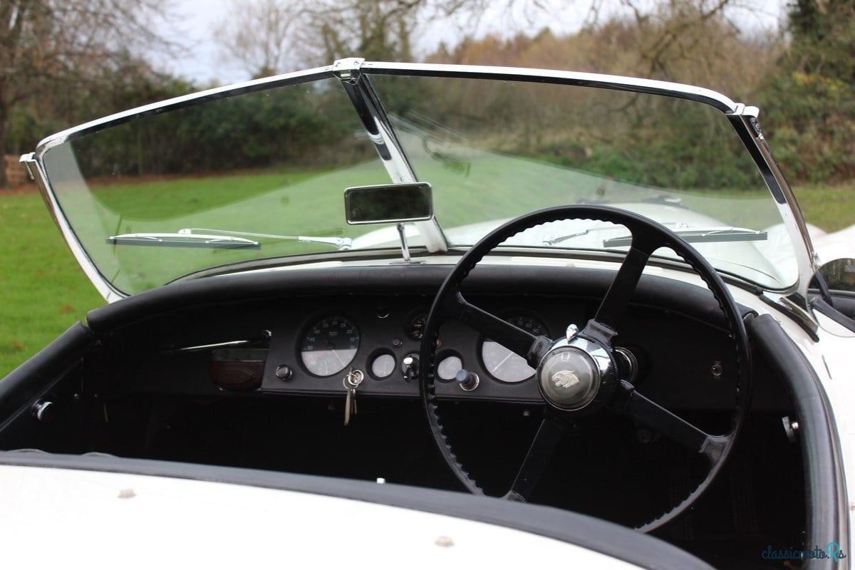 1953' Jaguar Xk120 photo #3