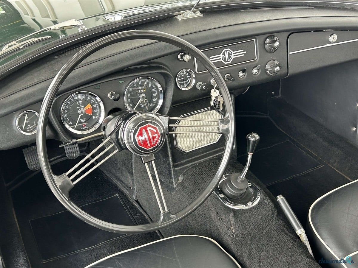 1966' MG MGB photo #5