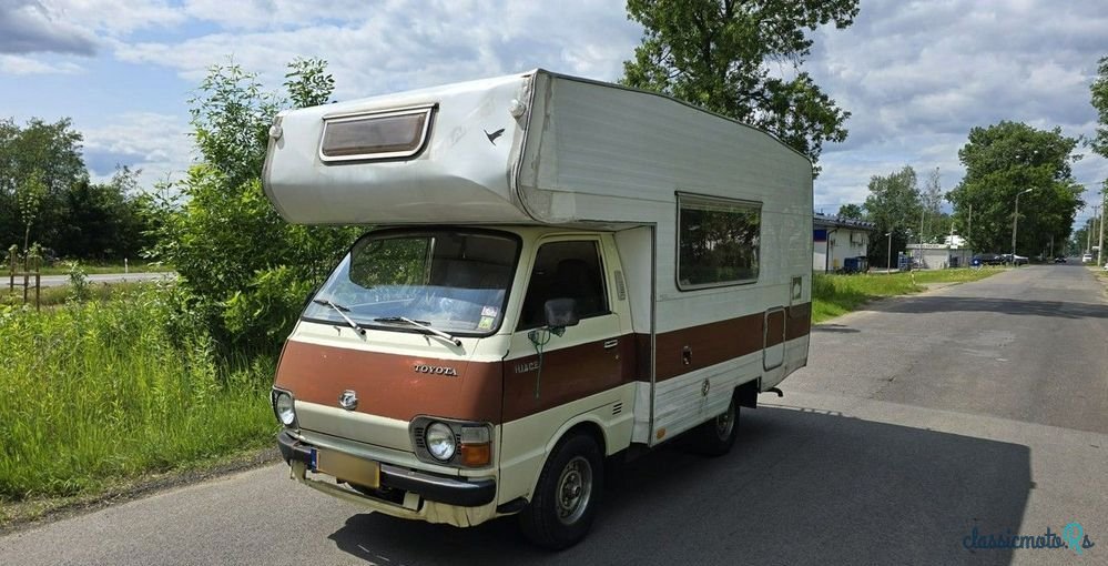 1980' Toyota Hiace photo #1