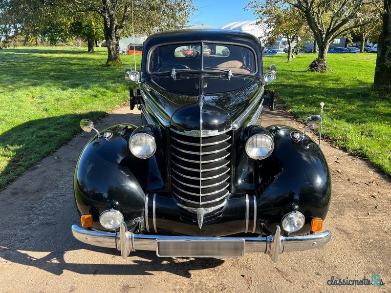 1938' Oldsmobile F 37 photo #5