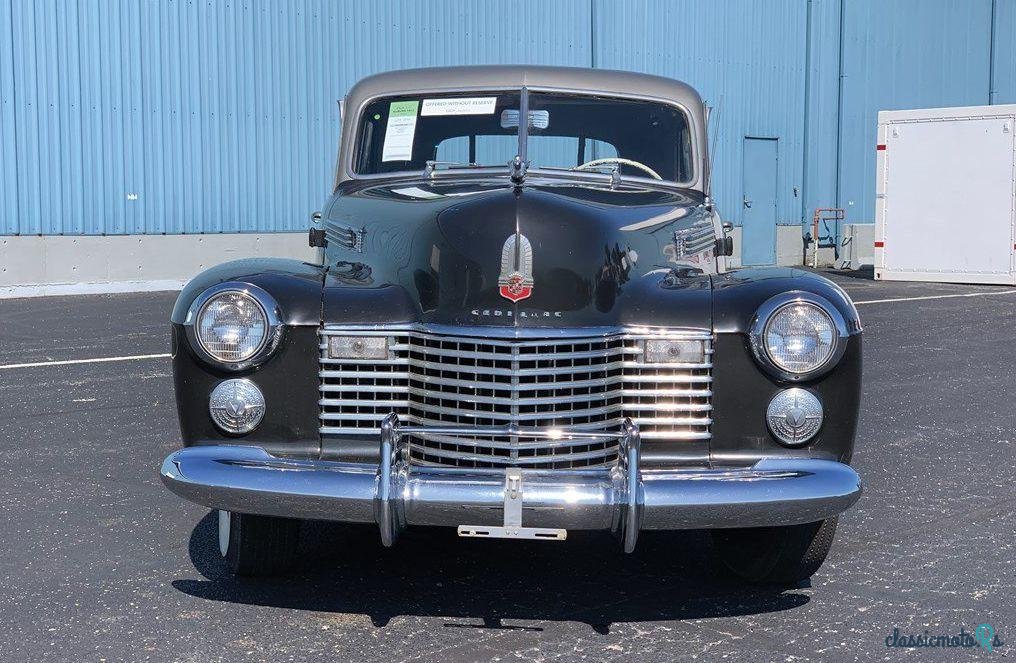 1941' Cadillac Series 60 Special Sedan photo #3