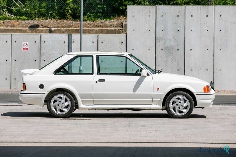 1989' Ford Escort photo #5