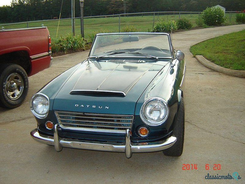 1966' Datsun 1600 photo #4