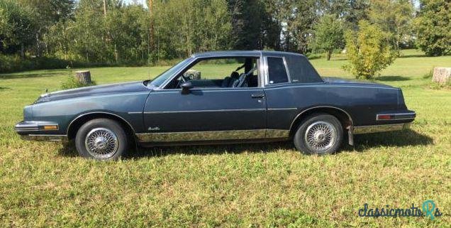 1987' Pontiac Grand Prix Brougham photo #1