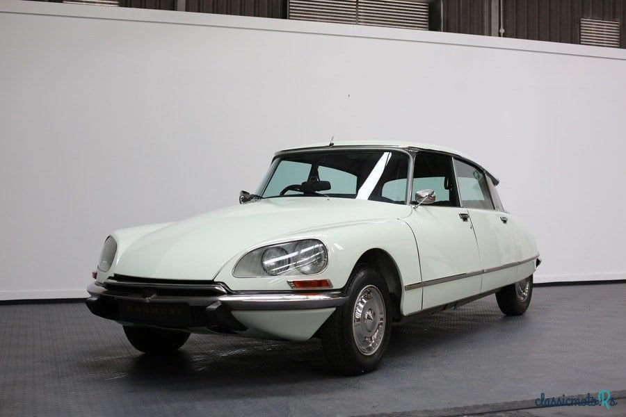 1973' Citroen DS photo #2