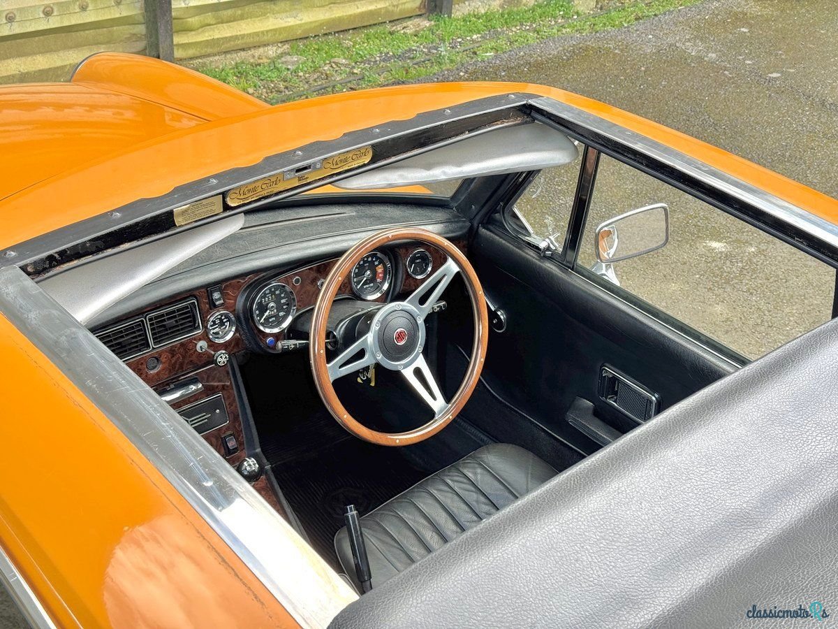 1975' MG MGB photo #4