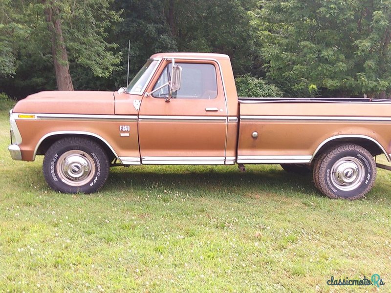 1975' Ford F-250 photo #1
