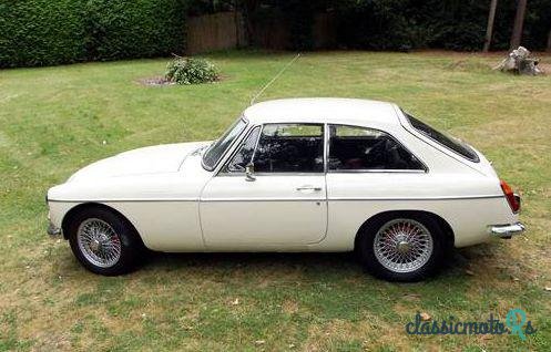 1968' MG MGC C Gt photo #3