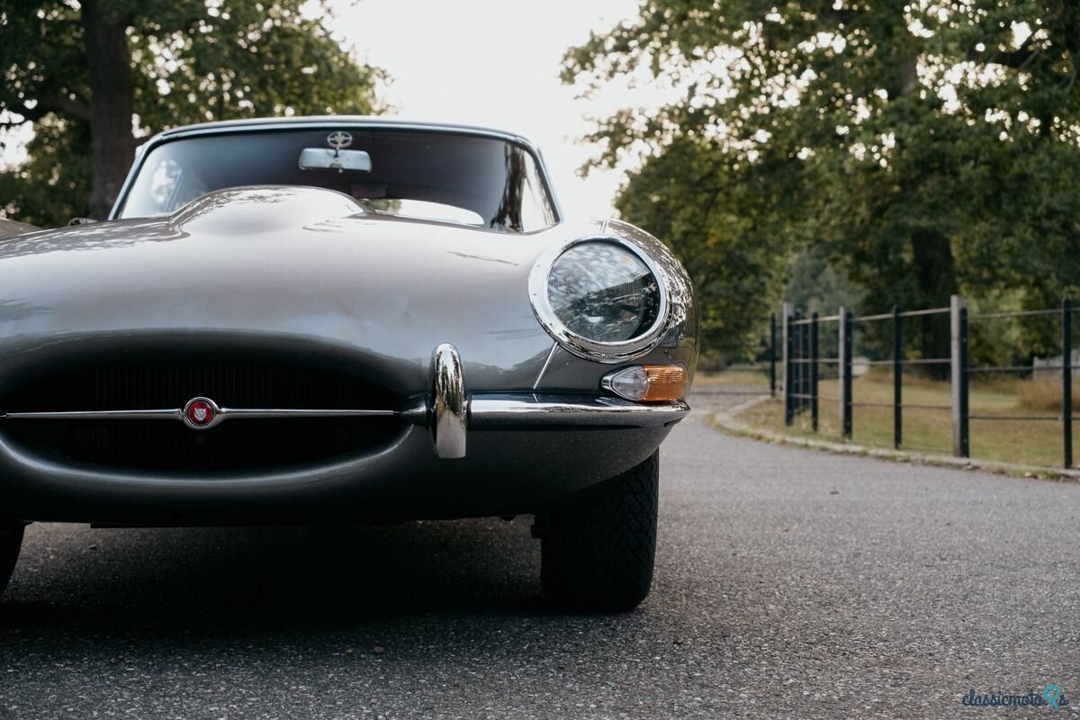 1965' Jaguar E-Type photo #5