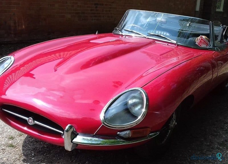 1967' Jaguar E-Type photo #2