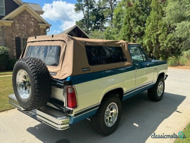 1977' Dodge Ramcharger photo #6