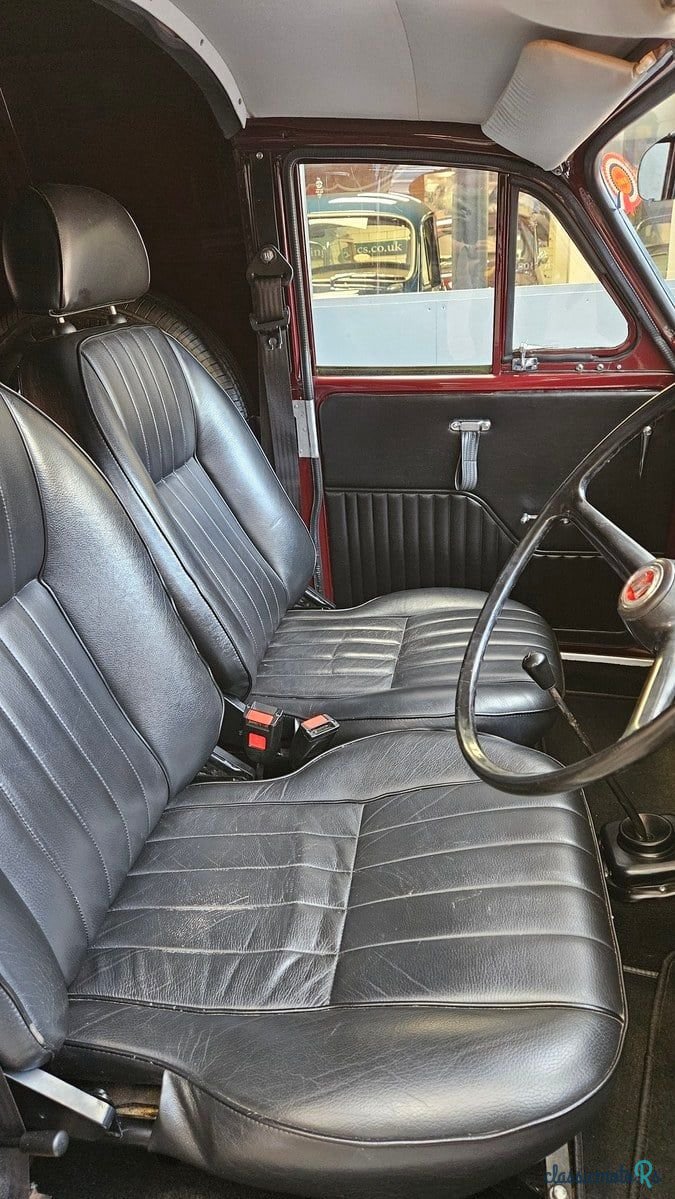 1967' Morris Minor Van photo #4