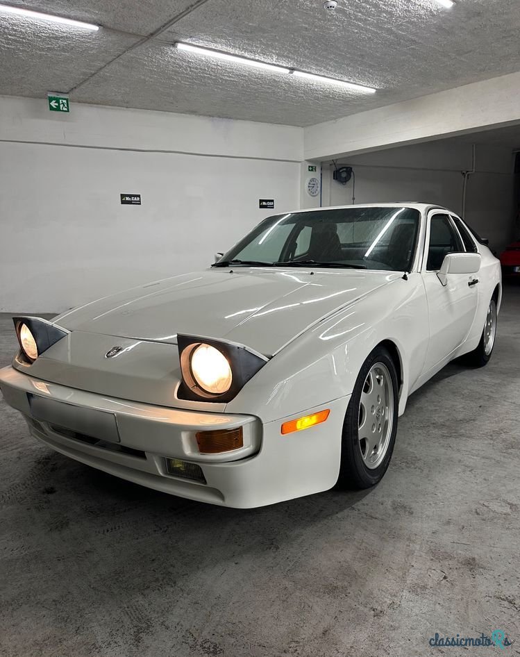 1987' Porsche 944 Standard photo #1
