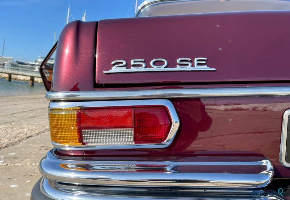 1967' Mercedes-Benz 250 photo #3