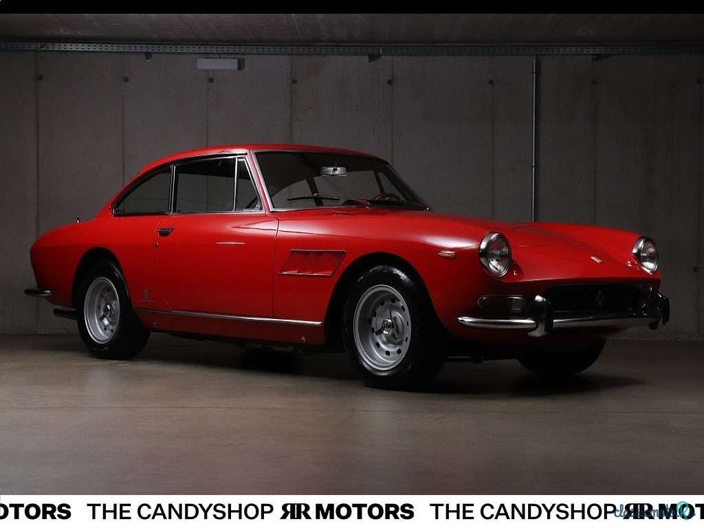 1966' Ferrari 330 GT 2+2 photo #1