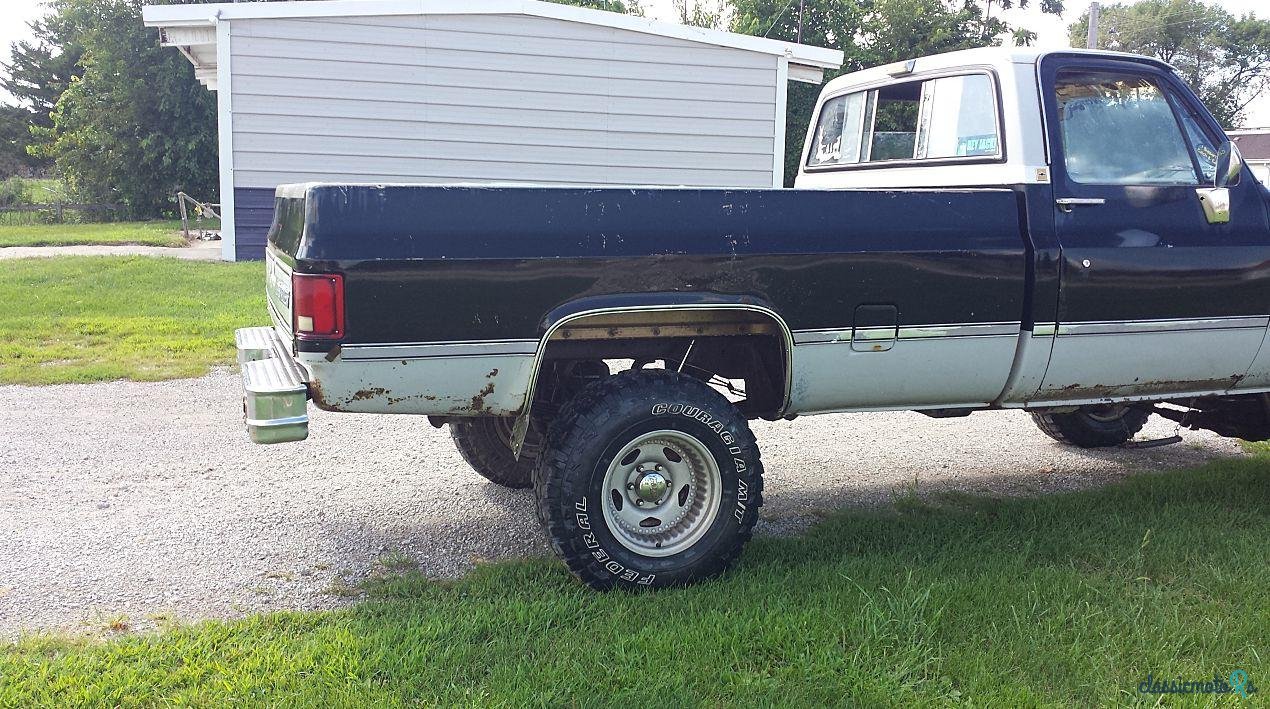 1985' Chevrolet Silverado photo #1