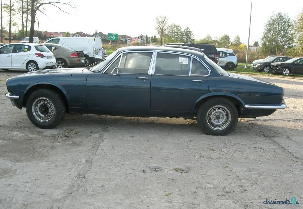 1974' Jaguar XJ photo #5