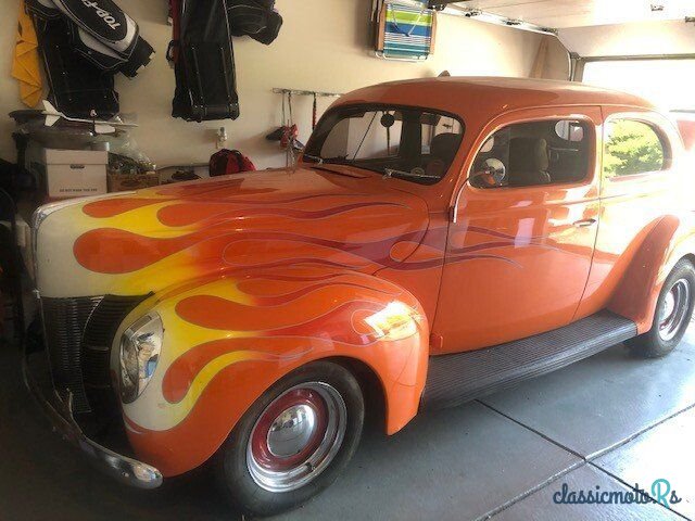 1940' Ford Deluxe photo #2