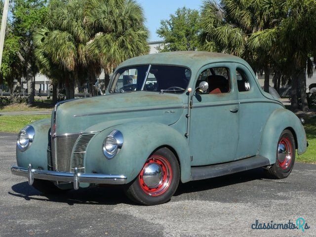 1940' Ford Deluxe photo #1