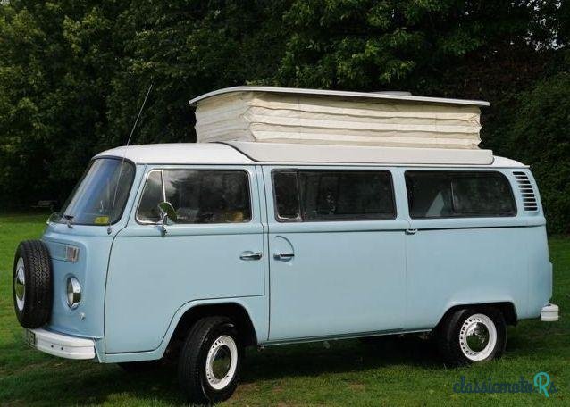 1973' Volkswagen Camper Type 2 photo #3