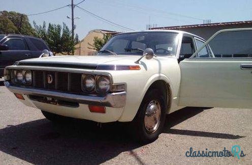 1974' Toyota Crown photo #1