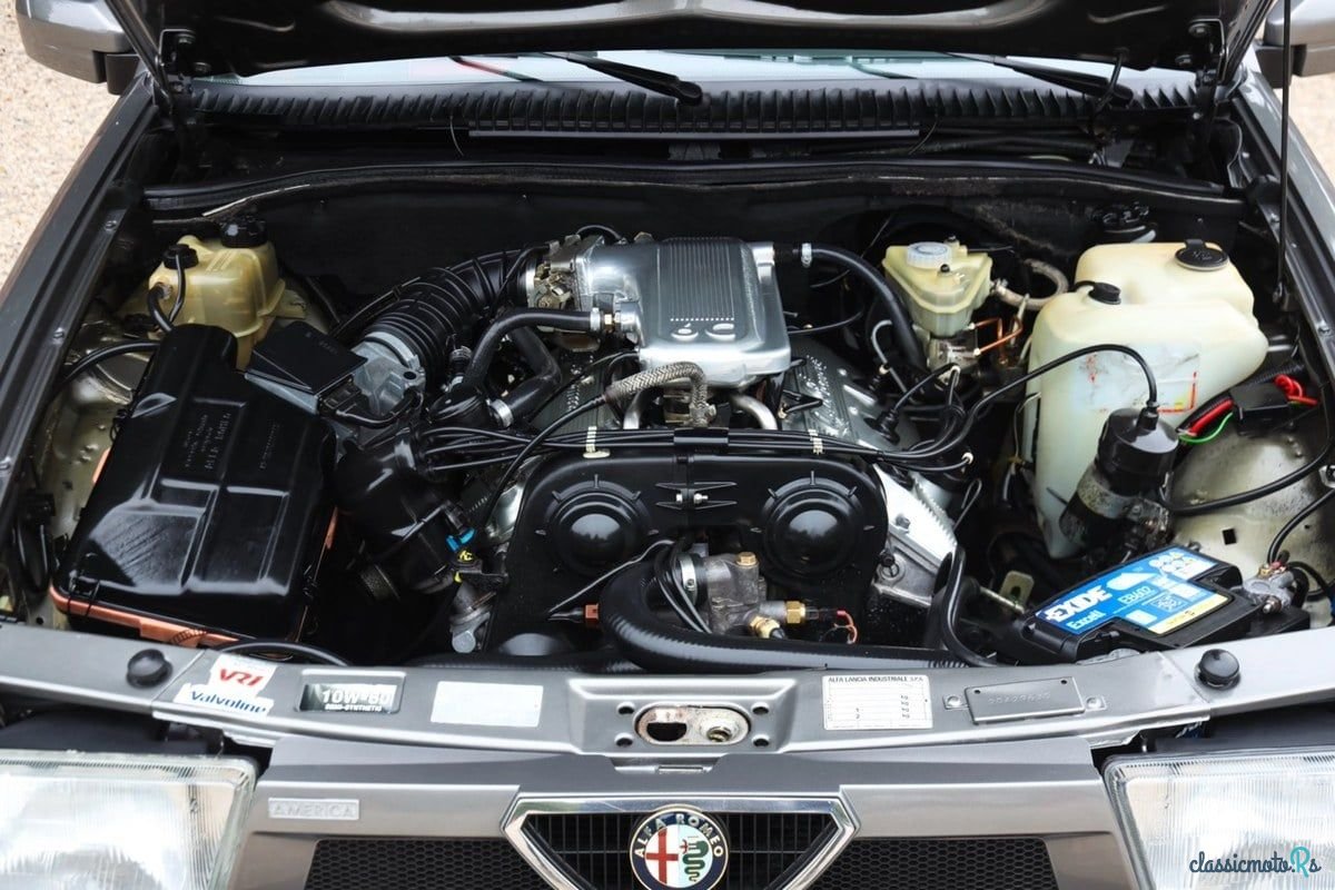 1988' Alfa Romeo 75 photo #5