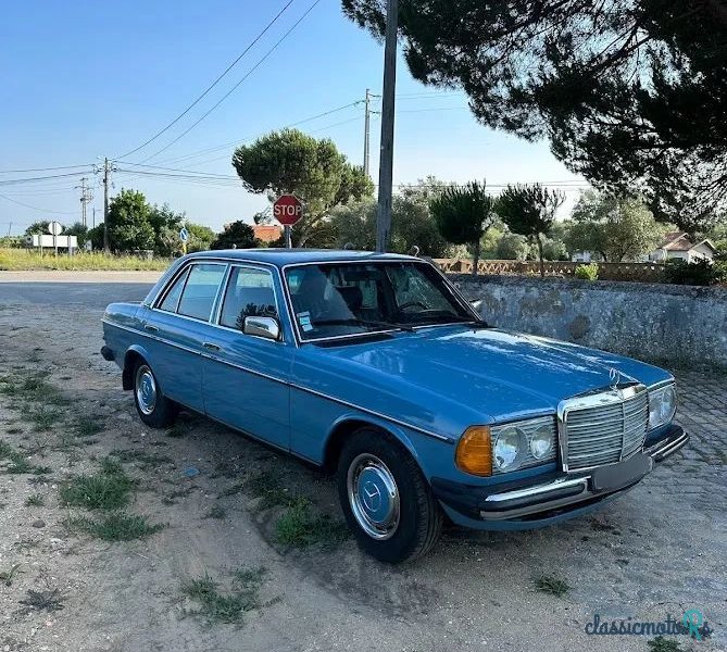 1980' Mercedes-Benz 300 D photo #4