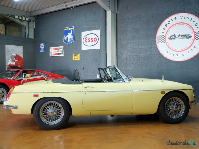 1969' MG MGC photo #2