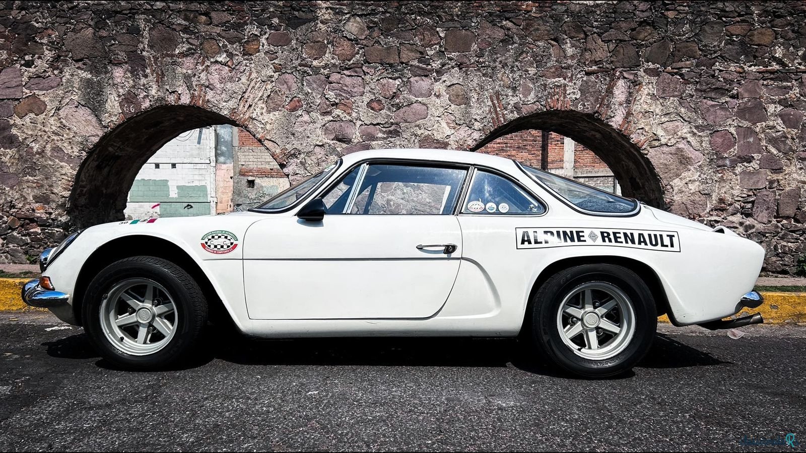 1968' Renault Dinalpin photo #3