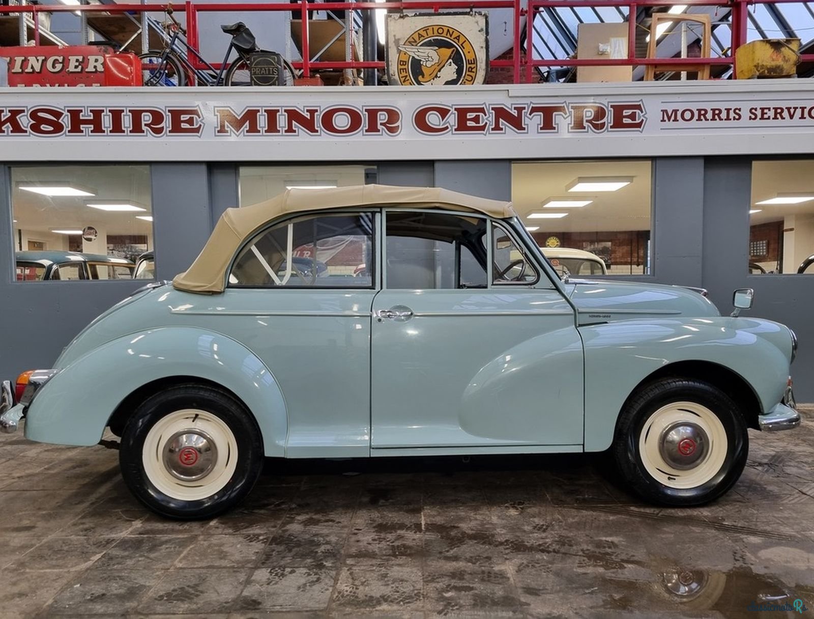 1964' Morris Minor 1000 photo #2