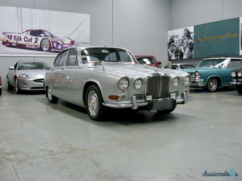1967' Jaguar 420 Manual Overdrive photo #2