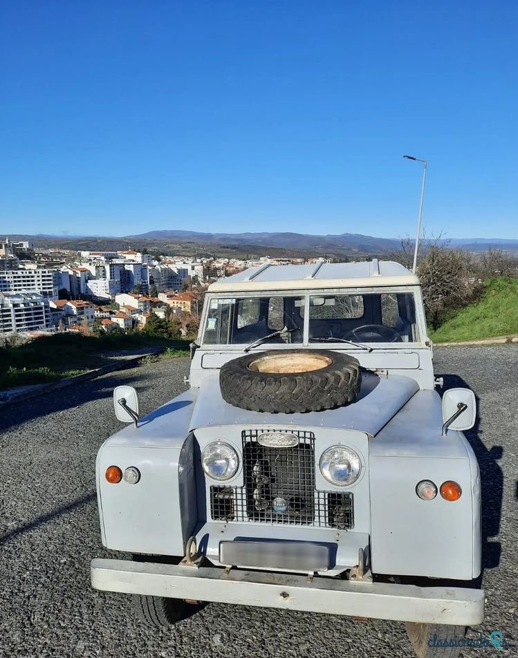 1968' Land Rover Serie II photo #4