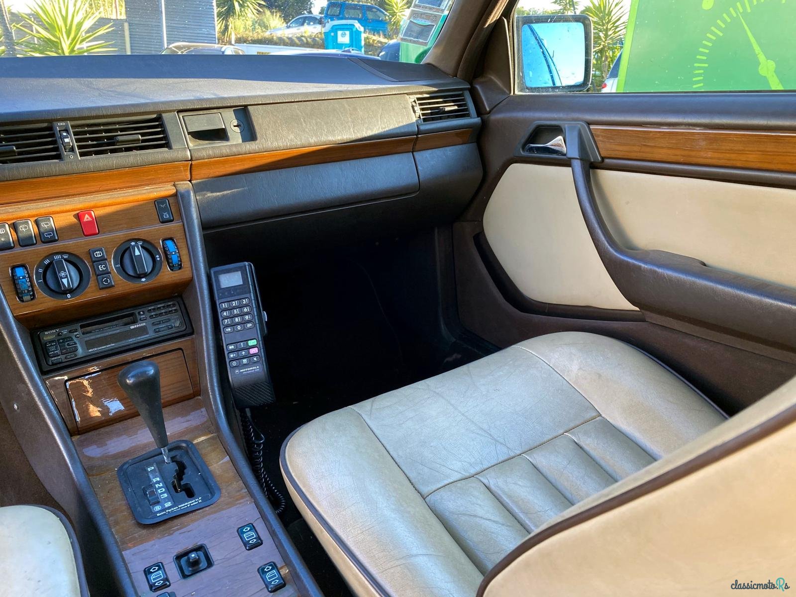 1990' Mercedes-Benz 230 TE photo #5