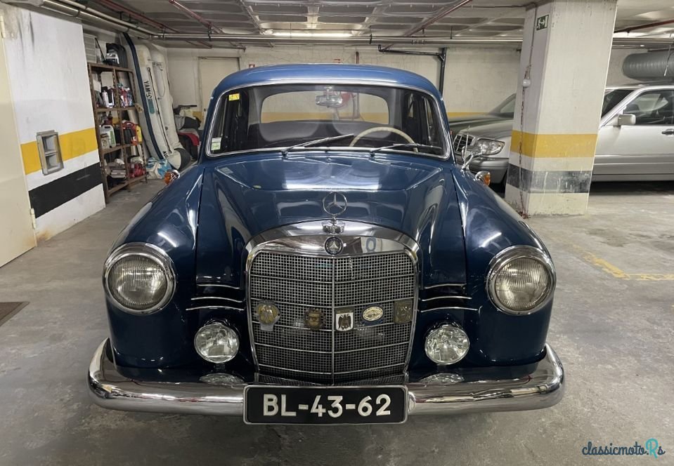 1961' Mercedes-Benz 180 photo #2
