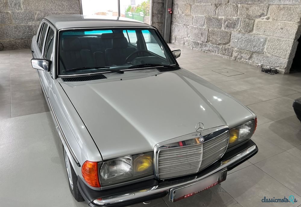 1985' Mercedes-Benz 230 photo #6