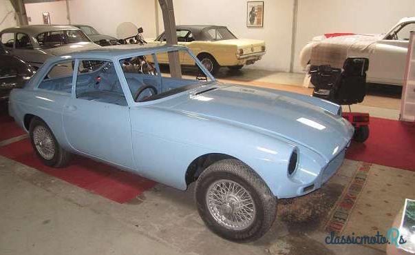 1969' MG MGB GT photo #1