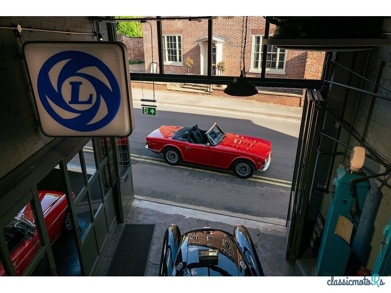 1971' Triumph TR6 photo #2