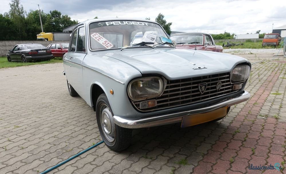 1967' Peugeot 204 photo #1