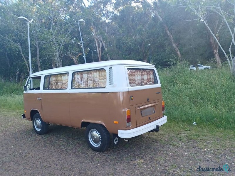 1977' Volkswagen Type 2 photo #2