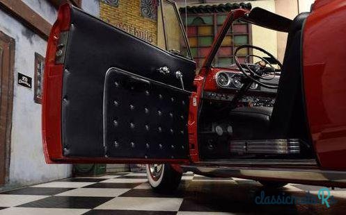 1948' Studebaker Commander Regal Deluxe Series photo #1