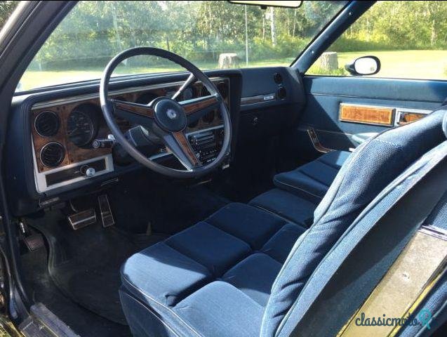1987' Pontiac Grand Prix Brougham photo #4