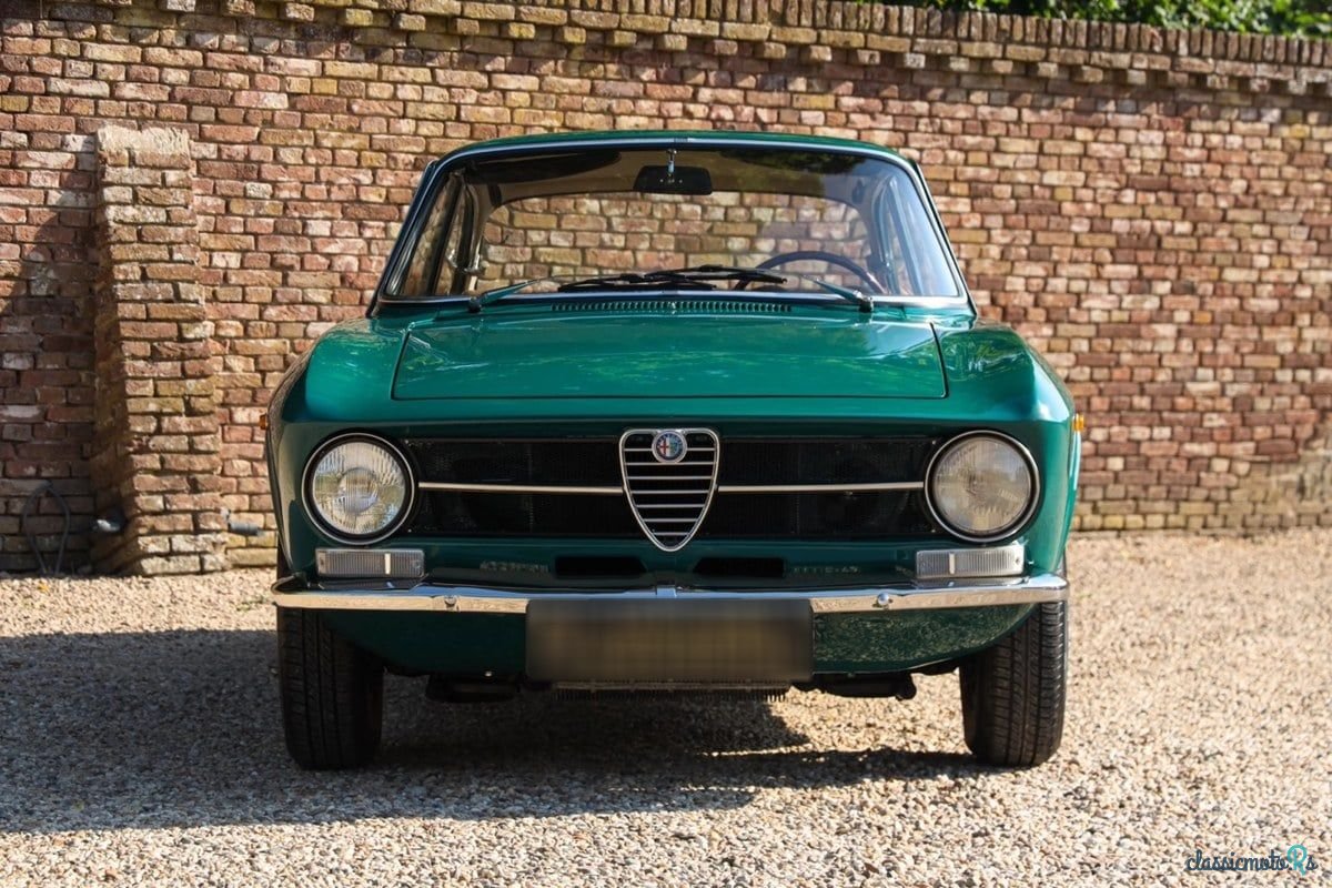 1972' Alfa Romeo Gt Junior photo #5