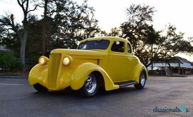 1935' Dodge photo #1