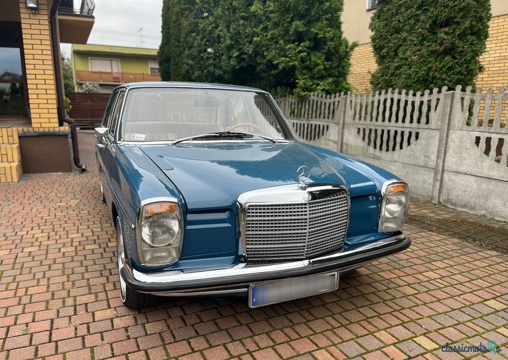 1972' Mercedes-Benz W114 photo #1