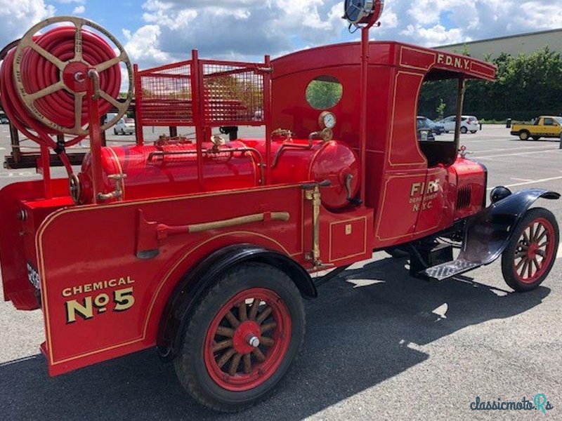 1925' Ford Model T Fire Truck photo #4