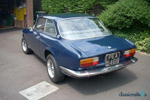 1976' Alfa Romeo Gt photo #2