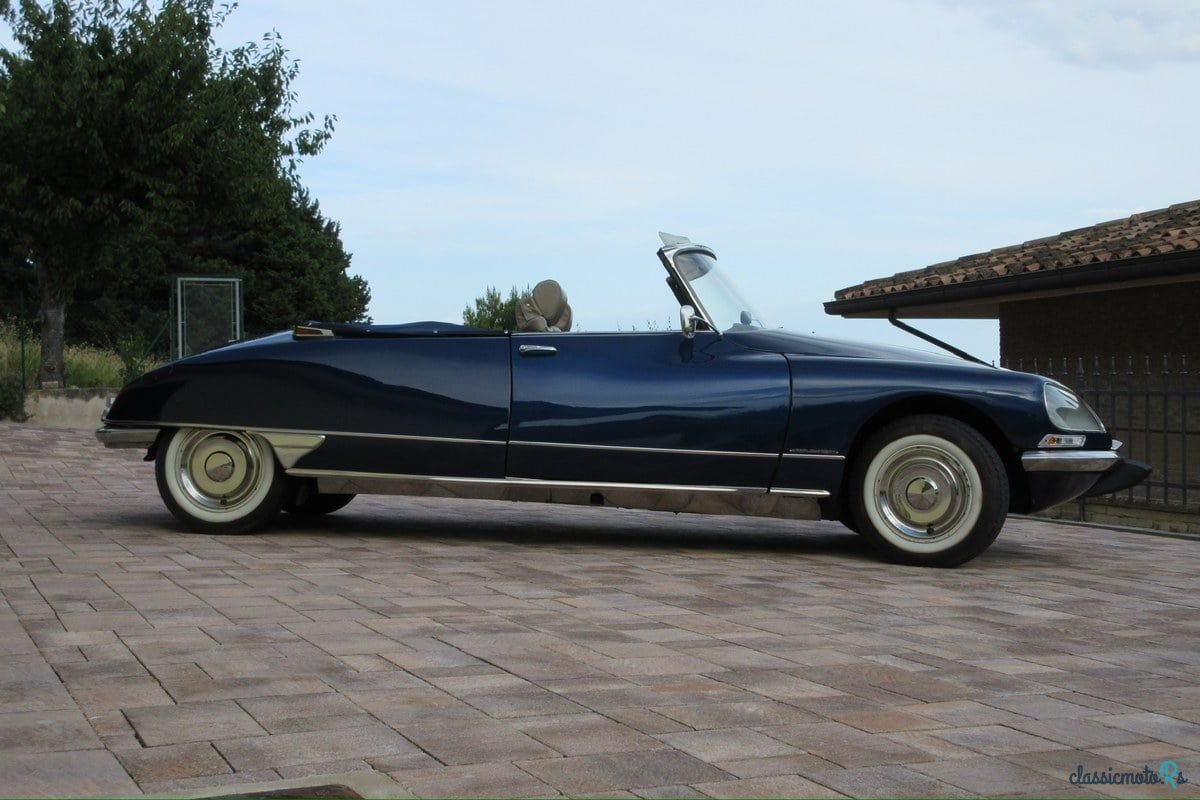 1970' Citroen DS photo #3