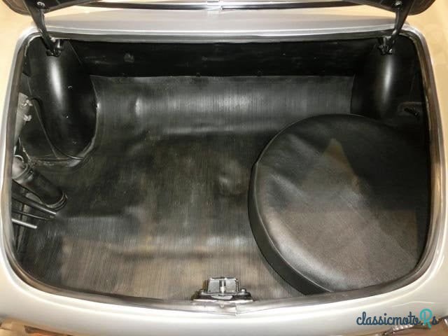 1972' Volvo 1800E photo #6